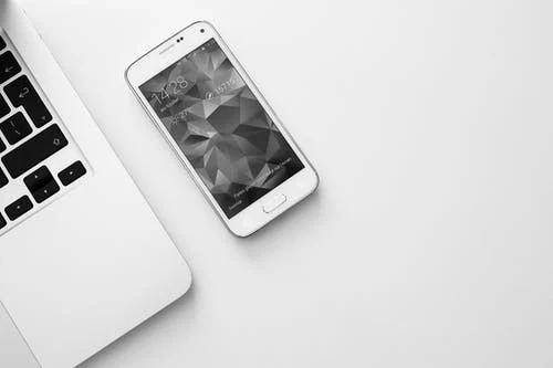 Apple zamówiło 70 milionów zakrzywiony ekranów OLED dla iPhone 8 od Samsunga