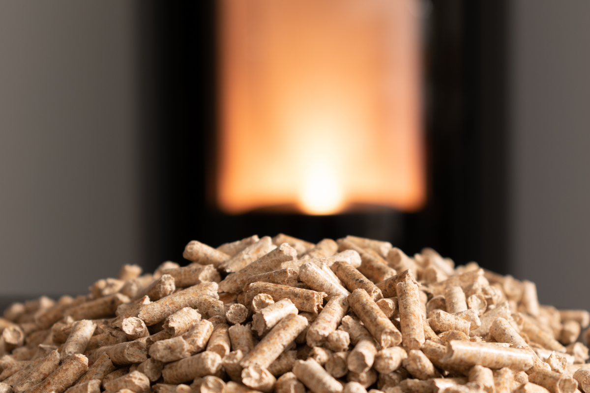 Wybór pieca na pellet do domu 120 m2 – co warto wiedzieć?