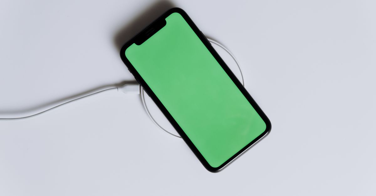 Czy Samsung A52 ma ładowanie indukcyjne?