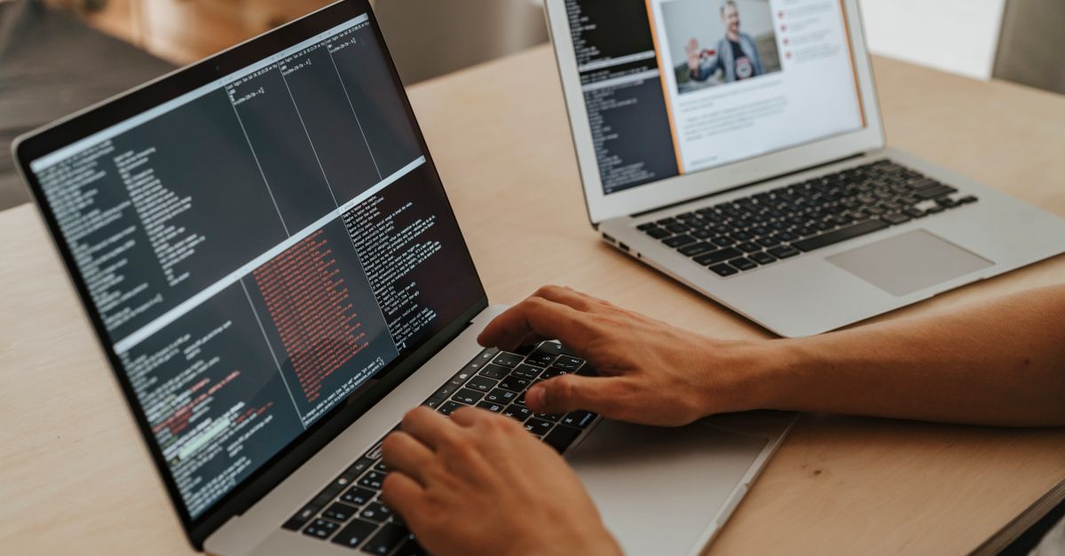 Jak zainstalować aplikacje na laptopie i nie narobić sobie problemów